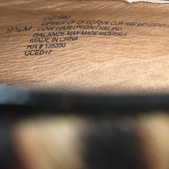 NWOB Sofft  9.5 Leopard Print Fur Flats - Picture 5 of 7